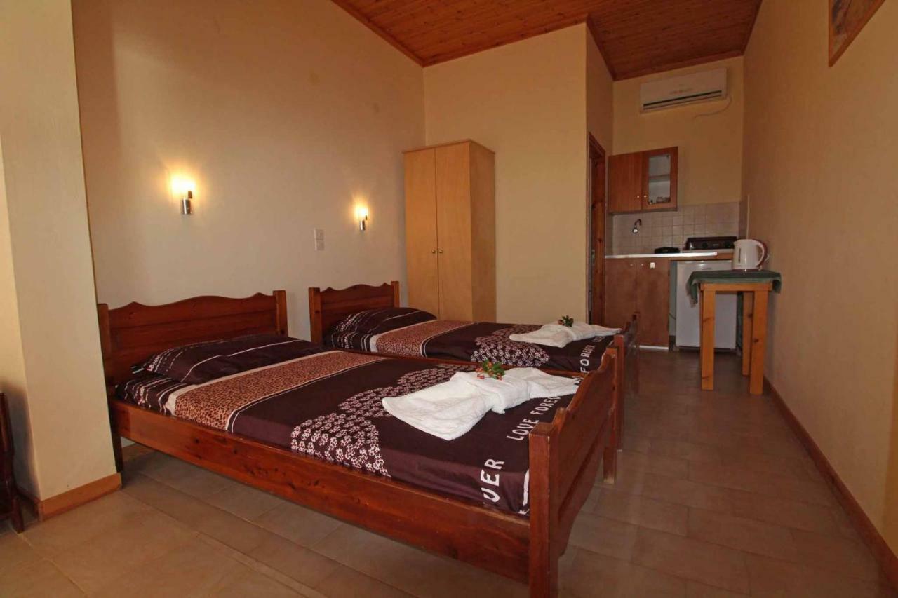 White House Pagoi Apartment Agios Georgios Pagon Exterior foto