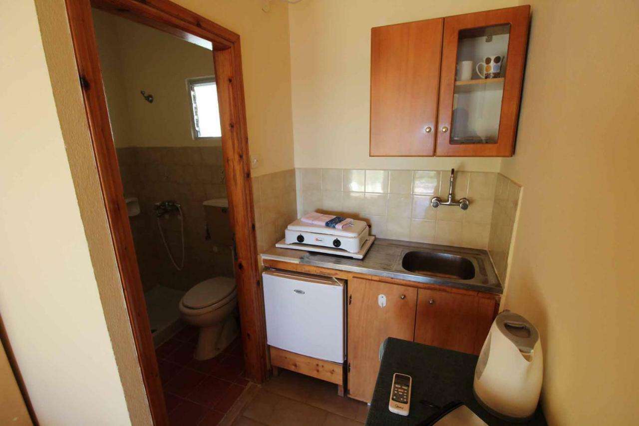 White House Pagoi Apartment Agios Georgios Pagon Exterior foto