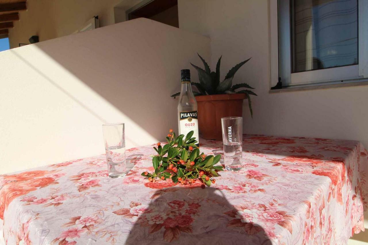 White House Pagoi Apartment Agios Georgios Pagon Exterior foto