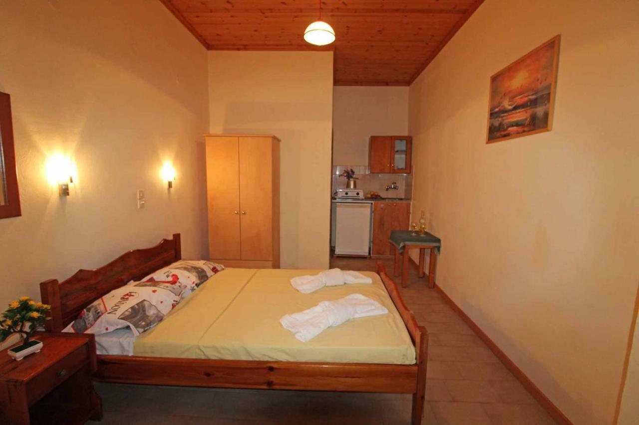 White House Pagoi Apartment Agios Georgios Pagon Exterior foto