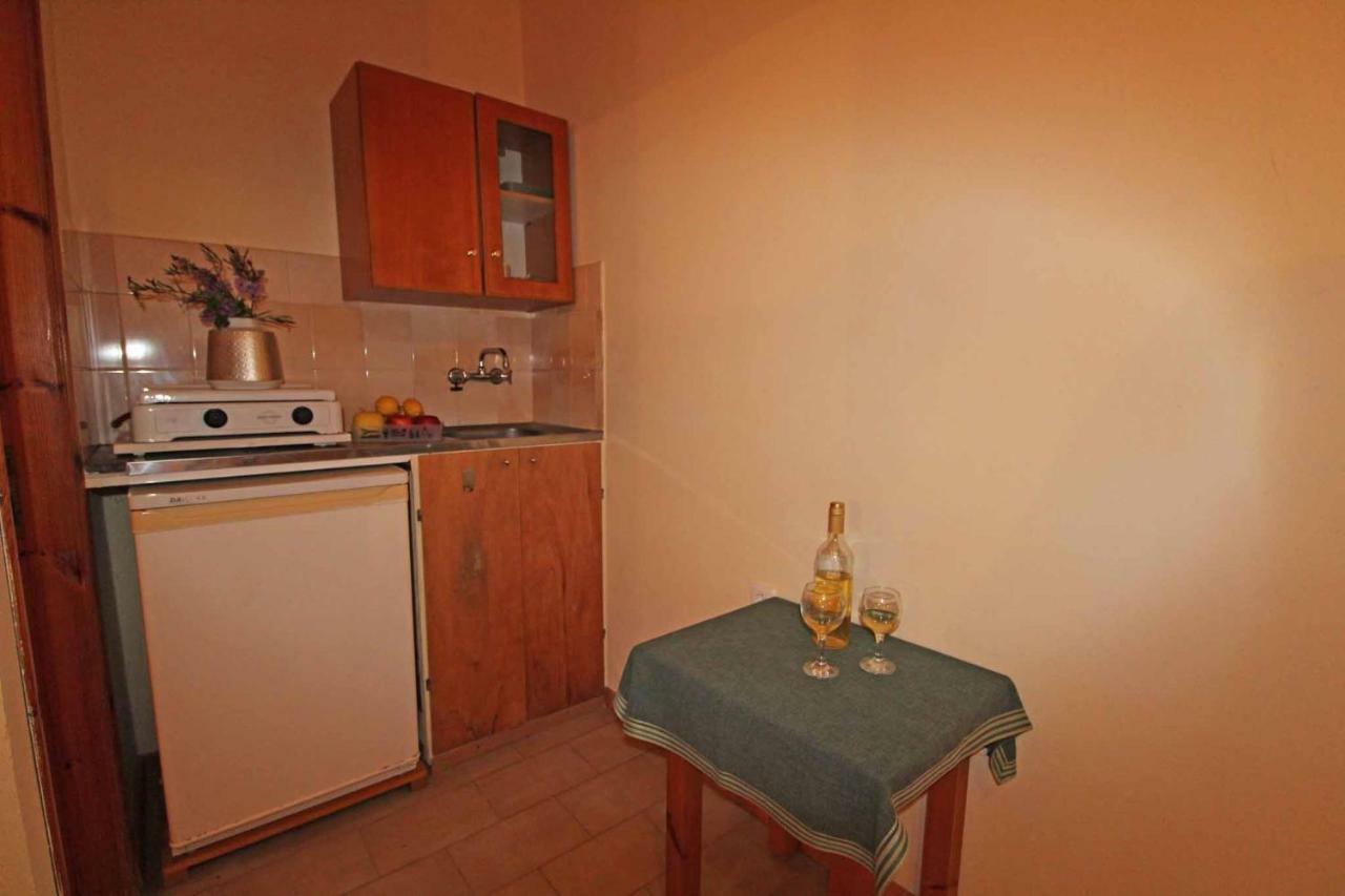 White House Pagoi Apartment Agios Georgios Pagon Exterior foto