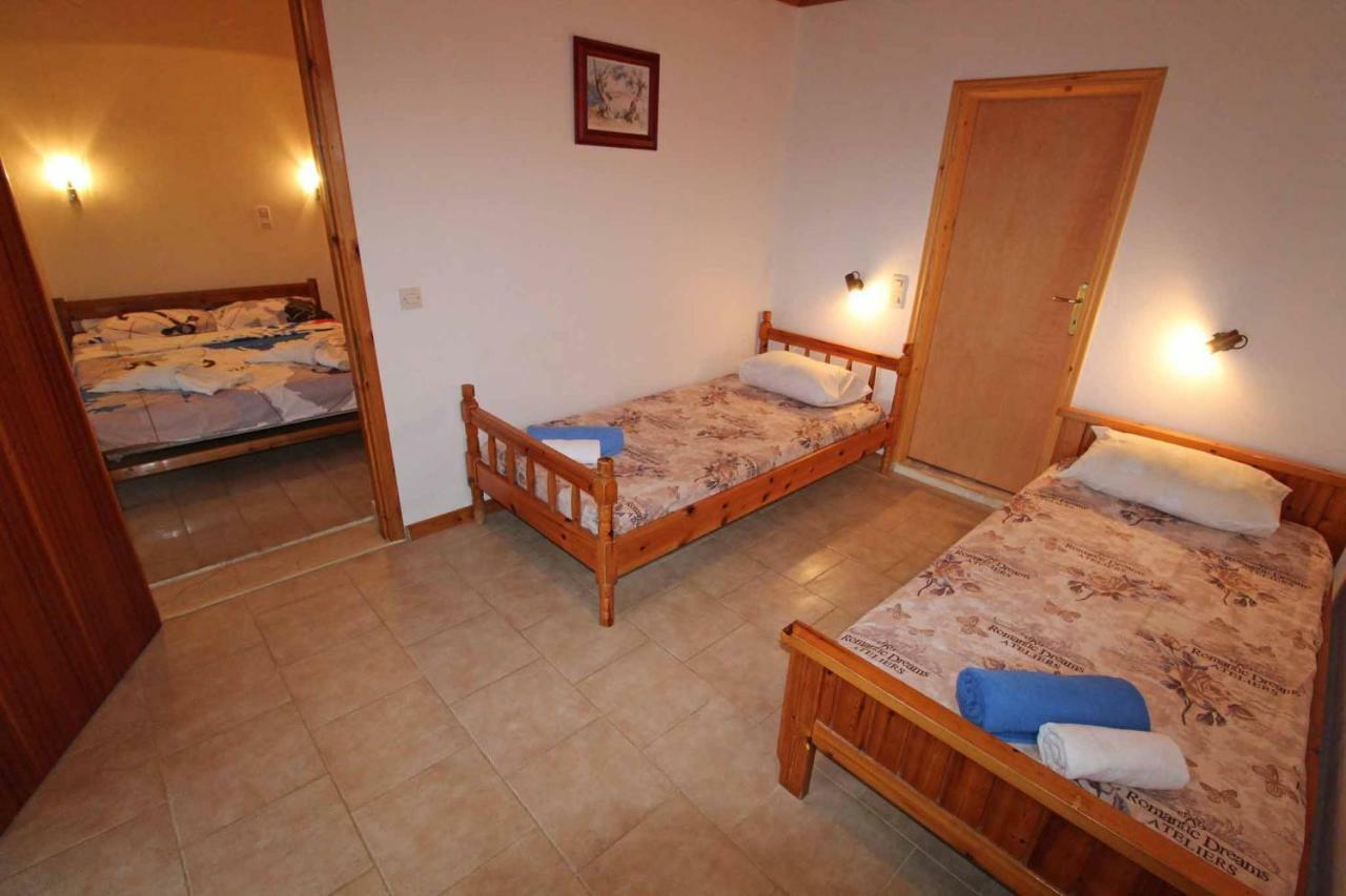 White House Pagoi Apartment Agios Georgios Pagon Exterior foto