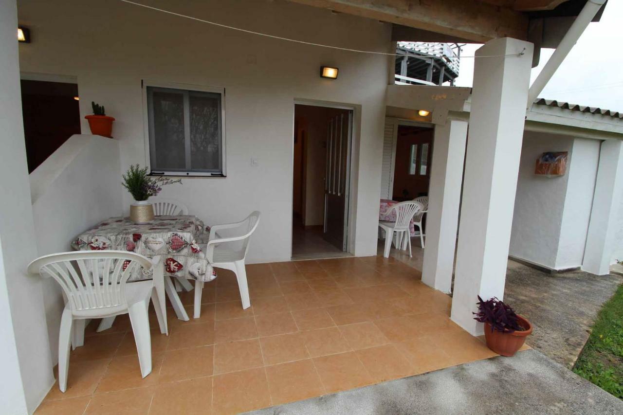 White House Pagoi Apartment Agios Georgios Pagon Exterior foto