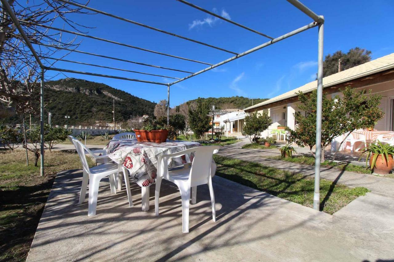 White House Pagoi Apartment Agios Georgios Pagon Exterior foto