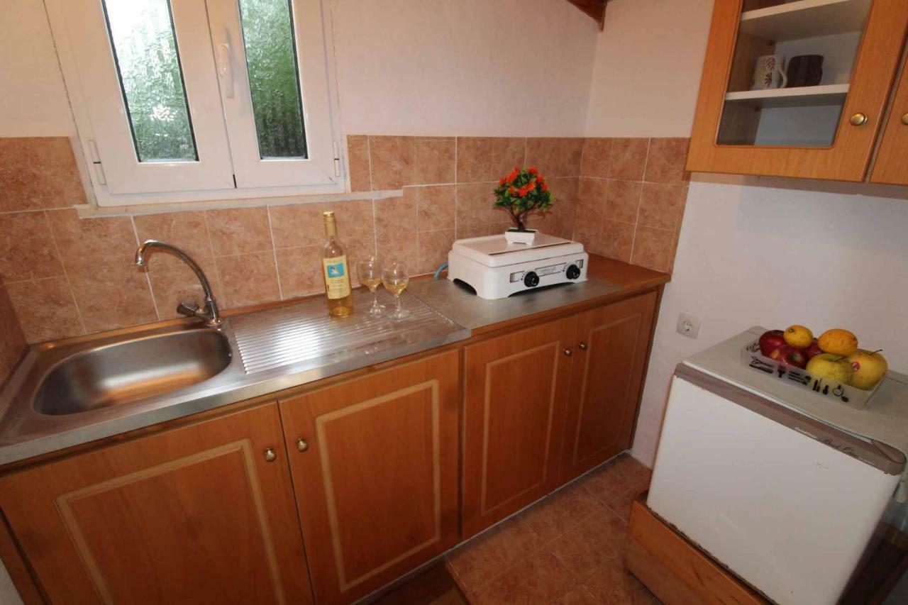 White House Pagoi Apartment Agios Georgios Pagon Exterior foto