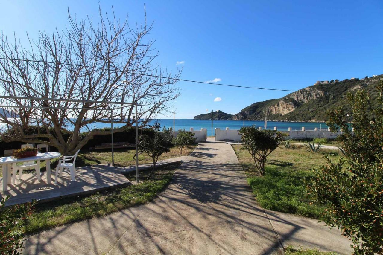 White House Pagoi Apartment Agios Georgios Pagon Exterior foto